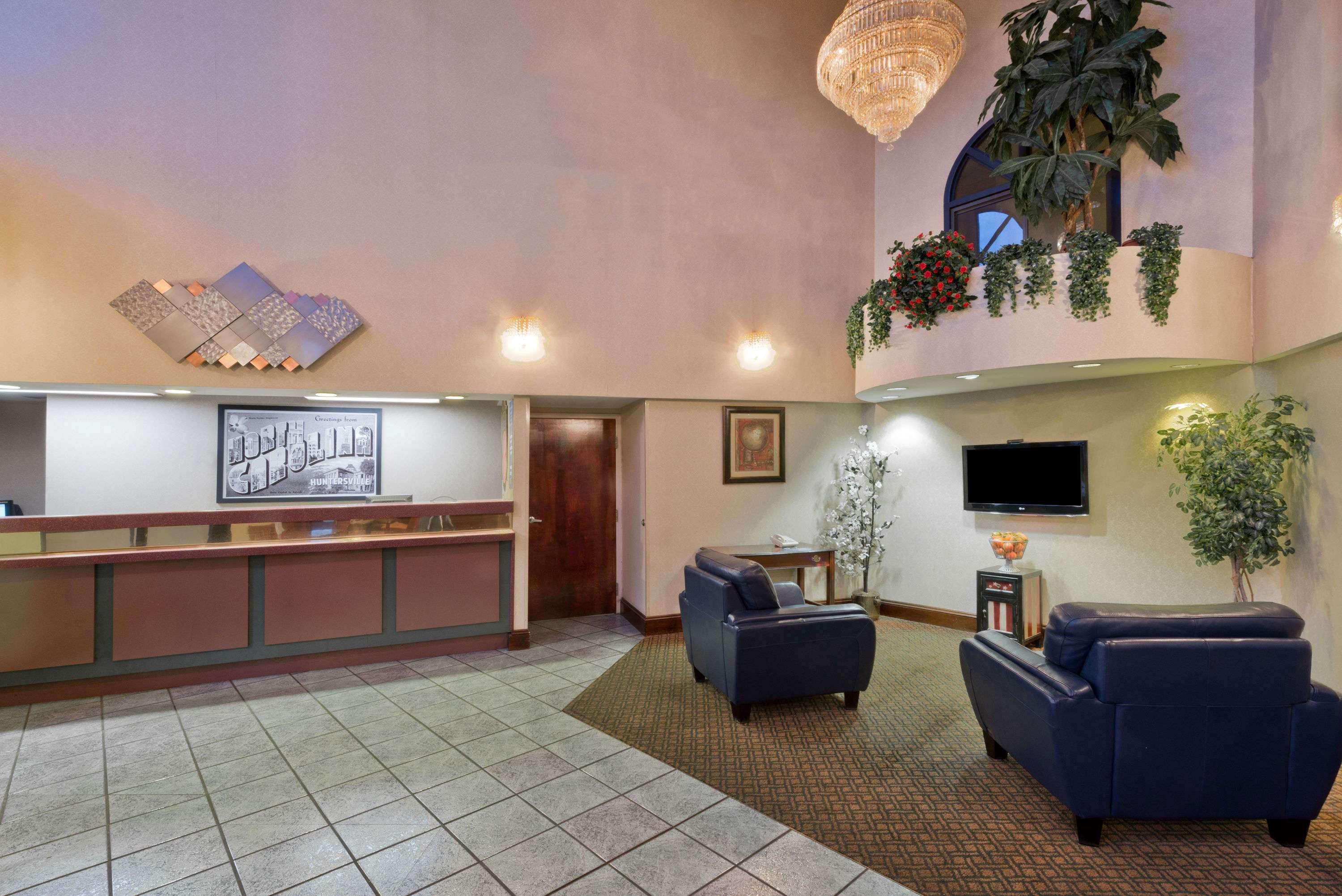 Super 8 By Wyndham Huntersville/Charlotte Area Ngoại thất bức ảnh
