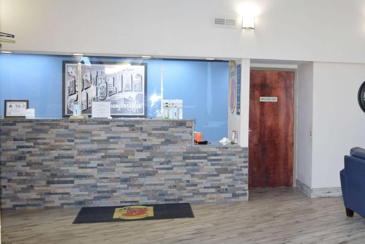 Super 8 By Wyndham Huntersville/Charlotte Area Ngoại thất bức ảnh